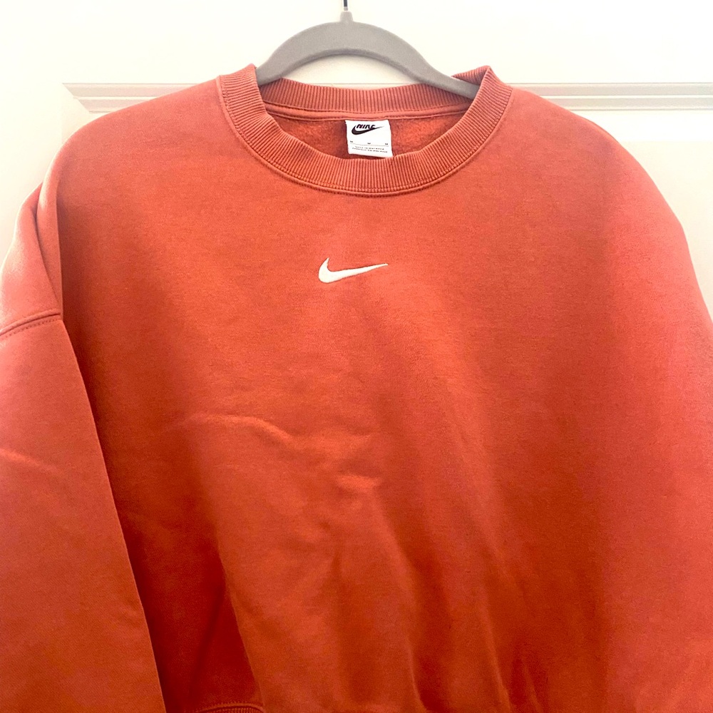 Nike crop sweatshirt